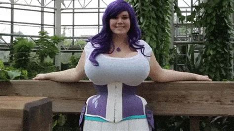 huge boobs bouncing gif|Relevance Big Tits Bouncing Gifs